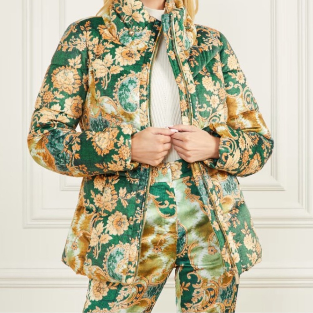 NWT Marciano Katrin puffer